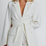 Vivian — Blazer elegante con cintura