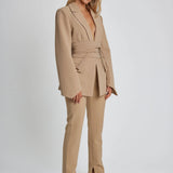 Vivian — Blazer elegante con cintura