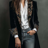 Leonora – Blazer nero sagomato con stampa barocca