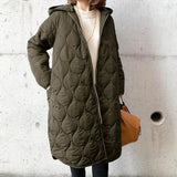 Parka imbottito da donna con cappuccio e tasche
