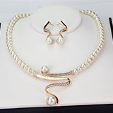 Set Collana e Orecchini con Perle