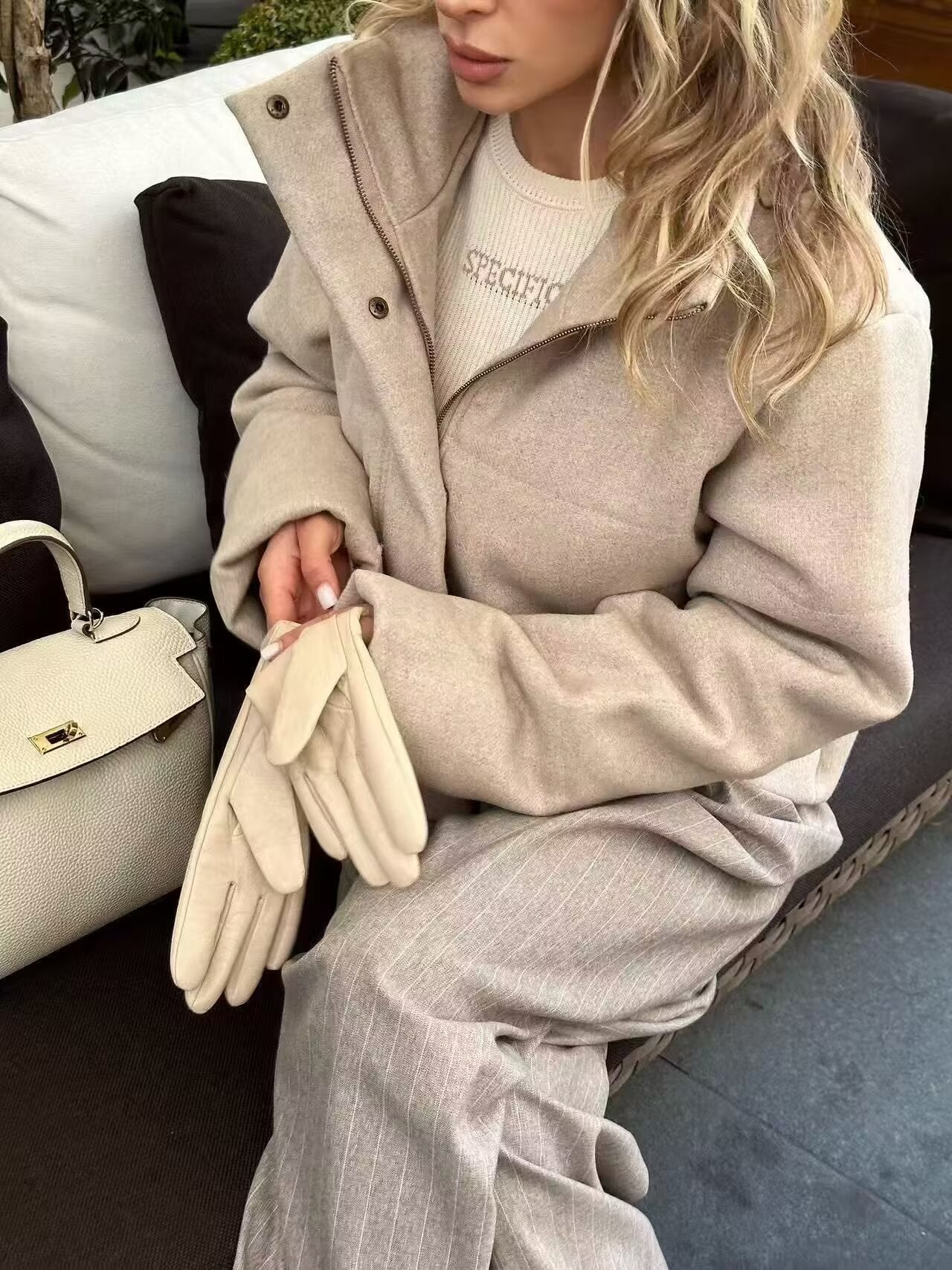 Giacca da mezza stagione da donna con bottoni e tasche