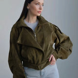 Giacca corta da donna in suede con zip asimmetrica