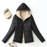 Giacca da donna con cappuccio e fodera teddy