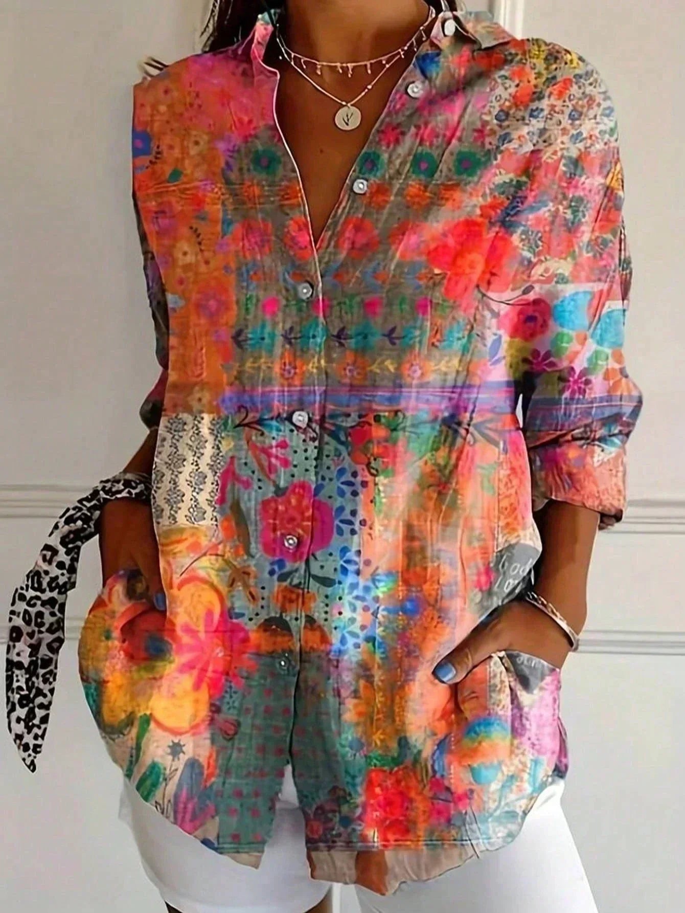 LUNA | BLOUSE WITH COLOURFUL PATTERN