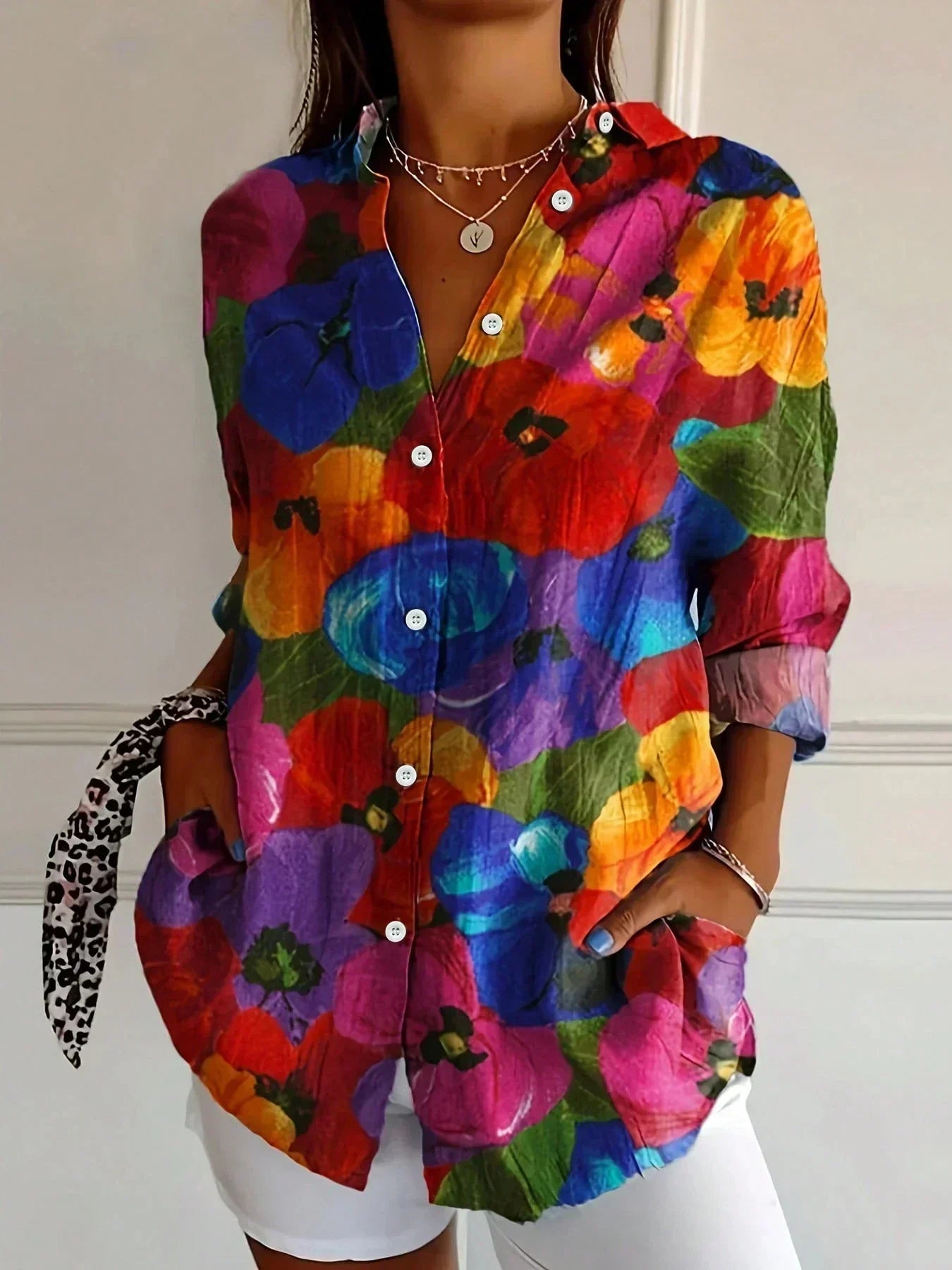 LUNA | BLOUSE WITH COLOURFUL PATTERN