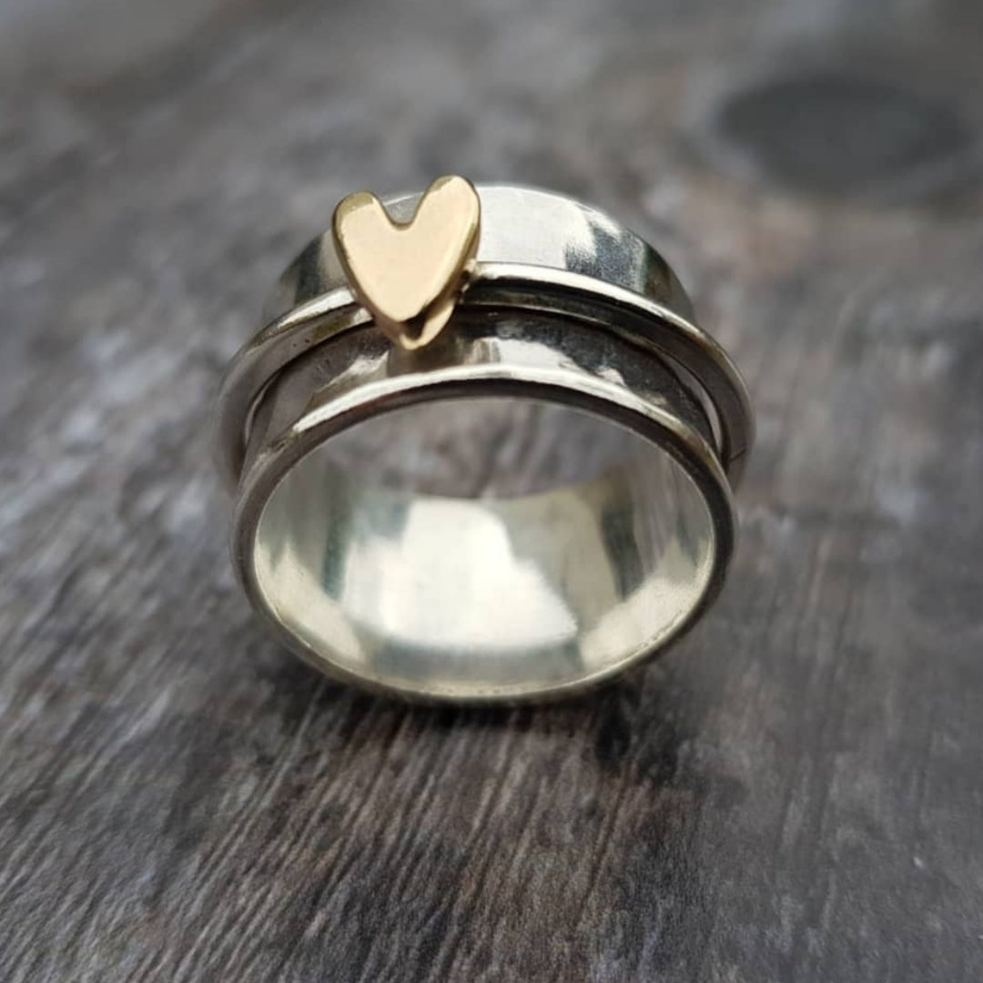 Anello in argento con cuore dorato – Immagine 1