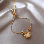 Bracciale a cuore con opale pesca placcato oro – Immagine 2