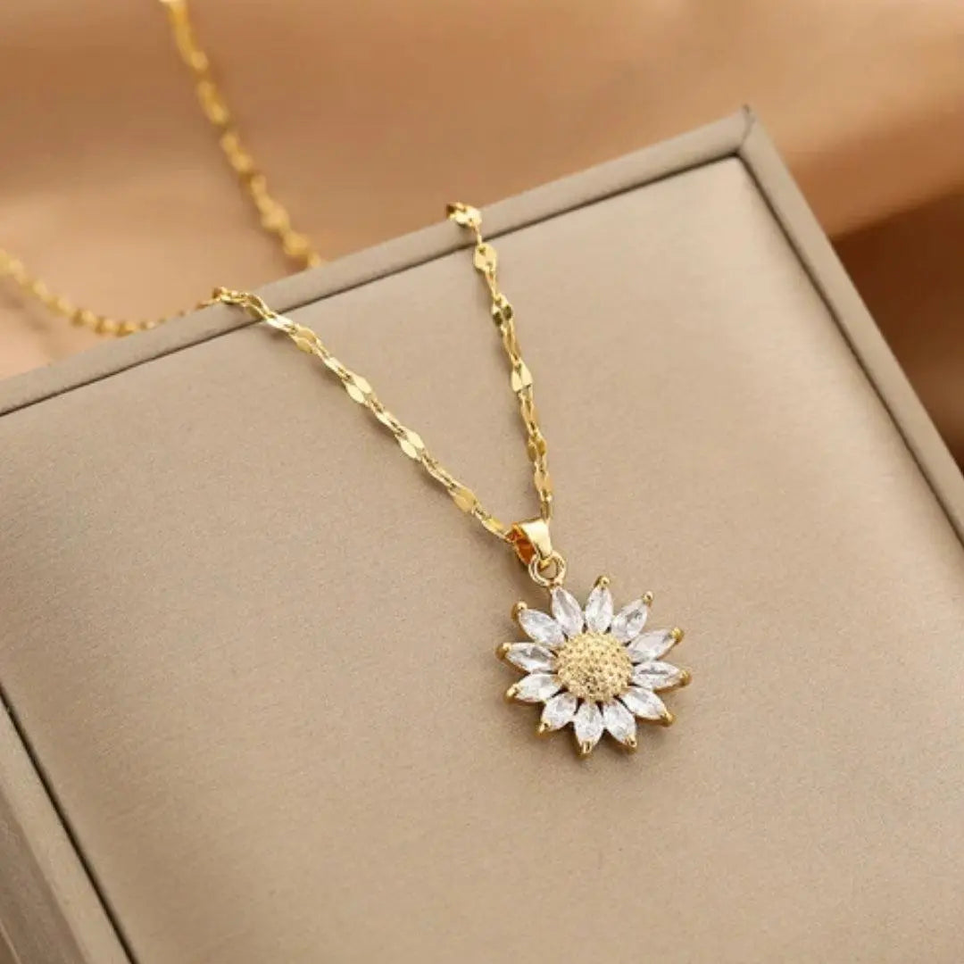 Collana con ciondolo girasole dorato e cristallo – Immagine 1