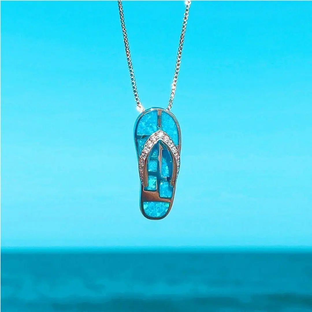 Collana con ciondolo in argento e opale blu – Immagine 1