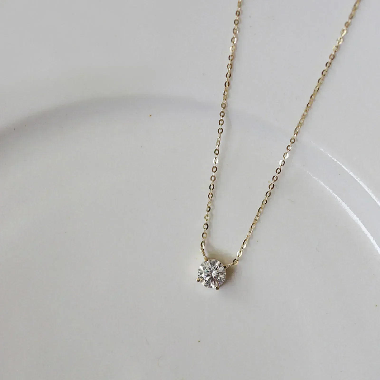 Collana dorata con zirconi – Immagine 6