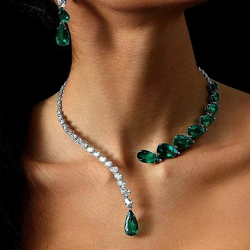 Collana Pendentif con cristallo verde – Immagine 1