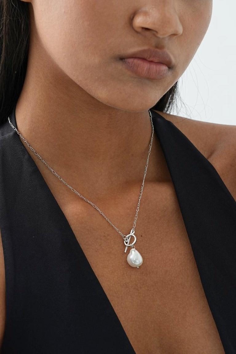 Elegante collana con perle dorate – Immagine 1