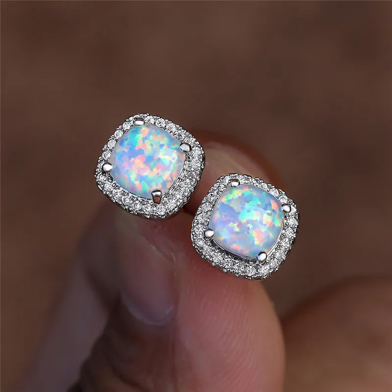 Eleganti orecchini in argento con opale di fuoco bianco rotondo – Immagine 2