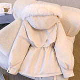 Cappotto invernale da donna con collo effetto pelliccia