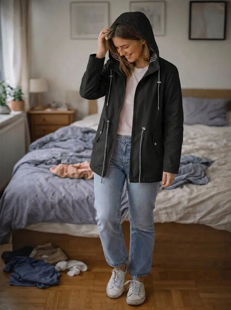 Giacca antipioggia leggera da donna con cappuccio e coulisse