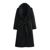 Cappotto lungo da donna con collo effetto pelliccia