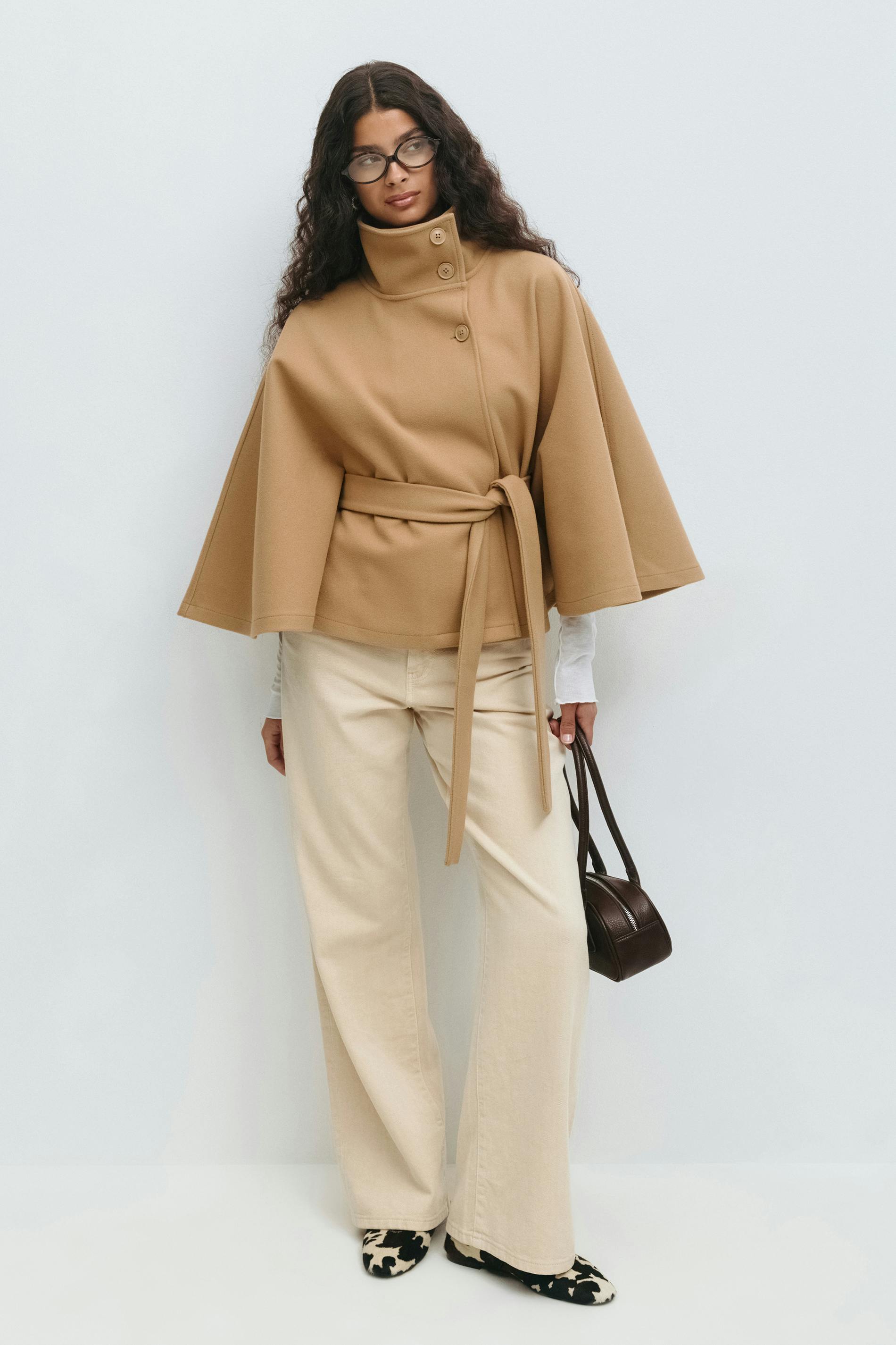Mantella elegante da donna con cintura