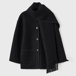 Cardigan lungo da donna con sciarpa integrata