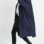 Cappotto lungo da donna con cappuccio e bottoni classici