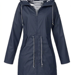 Cappotto da donna con cappuccio e vita regolabile