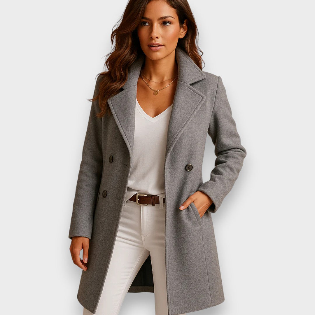 Cappotto da donna con collo a revers e chiusura con bottoni