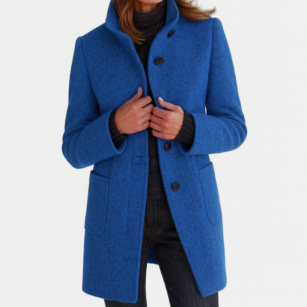Cappotto elegante da donna con collo alto e bottoni