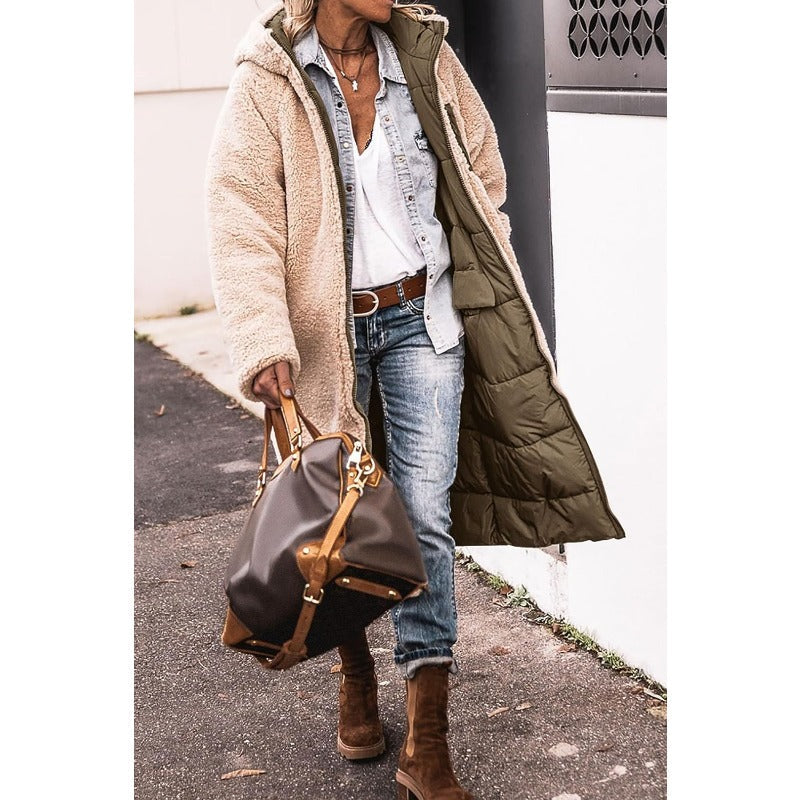 Cappotto lungo trapuntato da donna con cappuccio