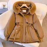 Cappotto invernale da donna con collo in pelliccia