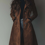 Trench da donna con bottoni e collo a revers