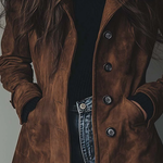 Trench da donna con bottoni e collo a revers