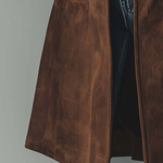 Trench da donna con bottoni e collo a revers