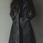 Trench da donna con bottoni e collo a revers
