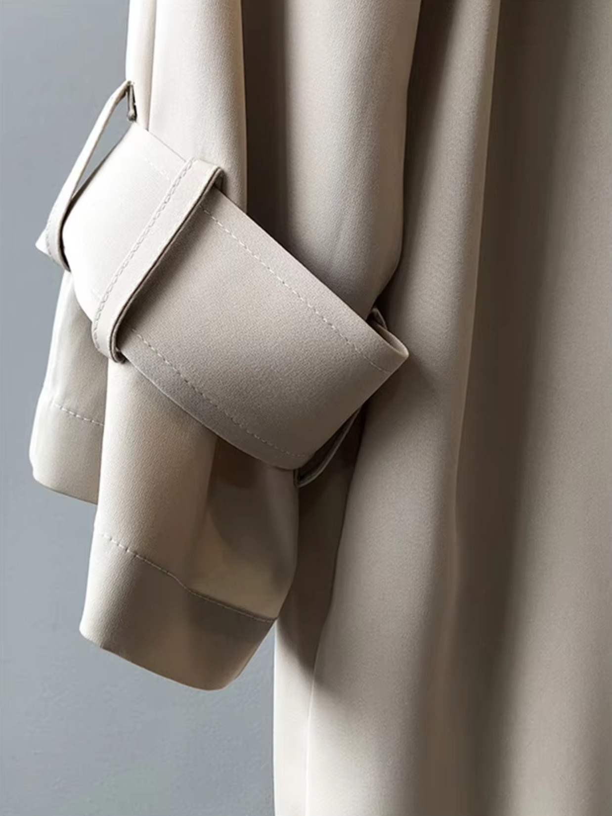 Cappotto trench lungo elegante da donna doppiopetto