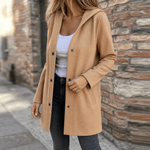 Cappotto da donna con cappuccio e bottoni
