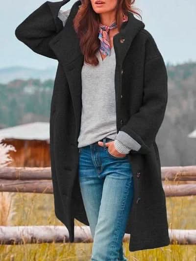 Cappotto invernale da donna con cappuccio, bottoni frontali e tasche