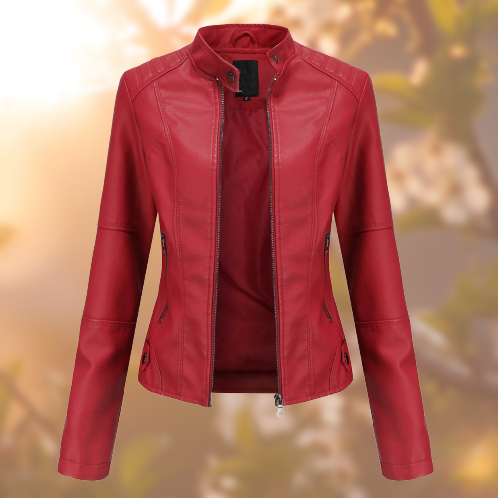 Giacca rossa aderente in similpelle – Eleganza audace