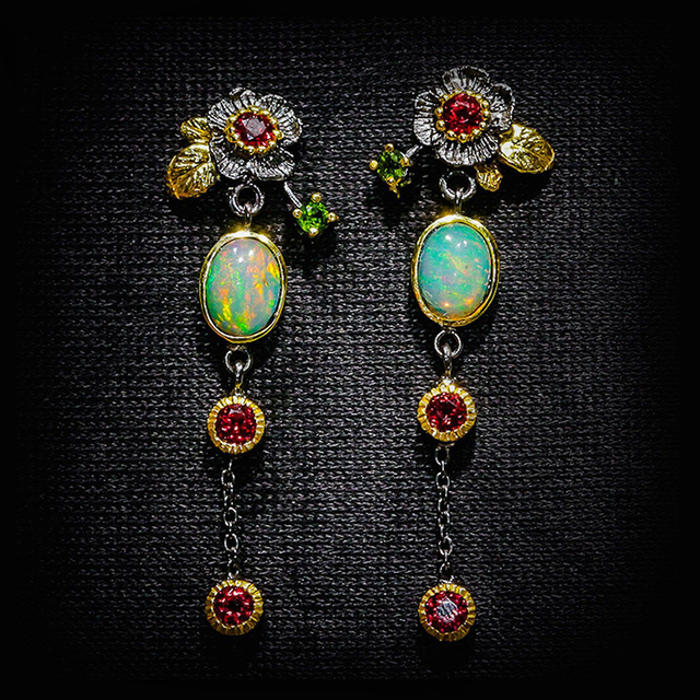 Orecchini boho con opale e zirconi rossi – Immagine 1