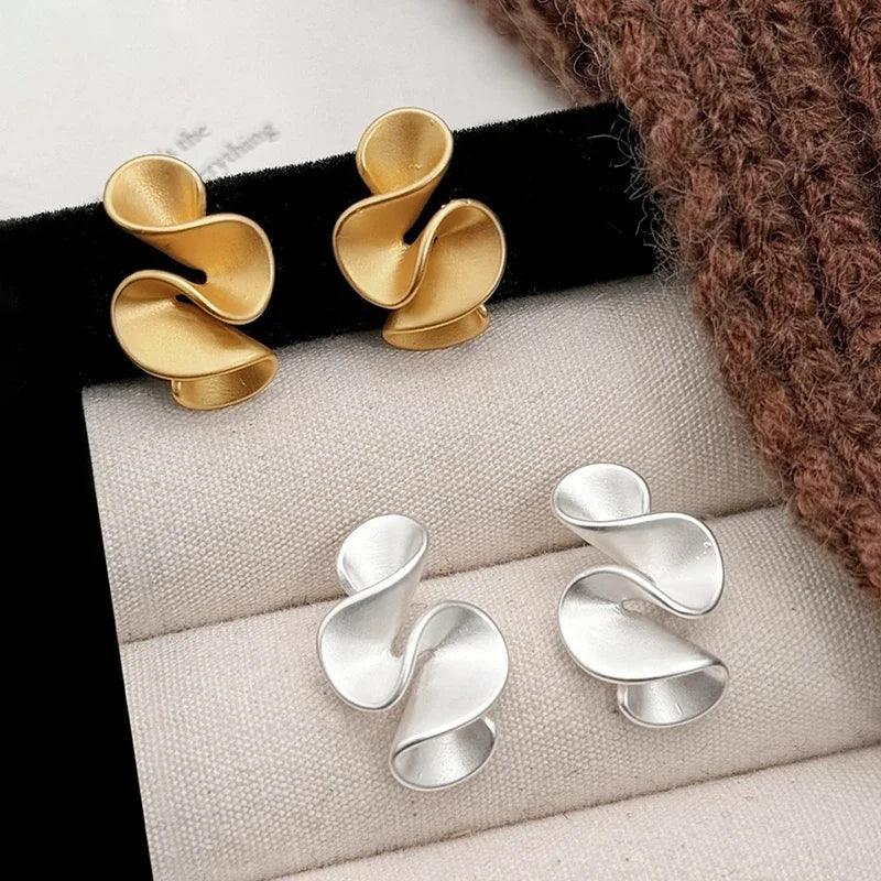 Orecchini floreali in argento e oro 18 carati – Immagine 1